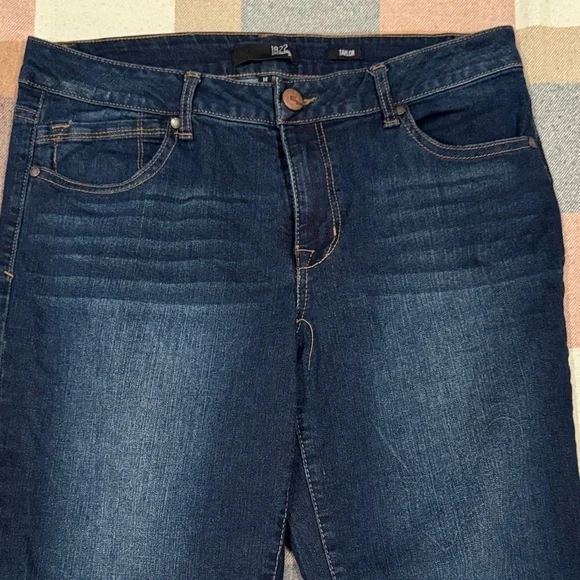 1822 Denim Dark Blue Cropped Jeans - Picture 5 of 11